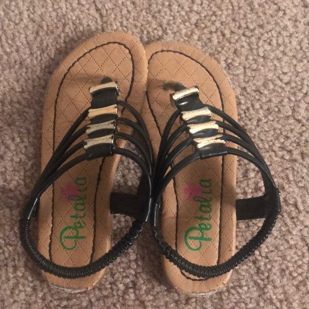 Size 9 toddler black sandals